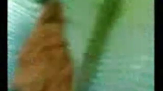 فتاة في قبعة الرجيج قبالة القضيب تحميل افلام سكس اجنبية مترجمة مع الثدي ومص