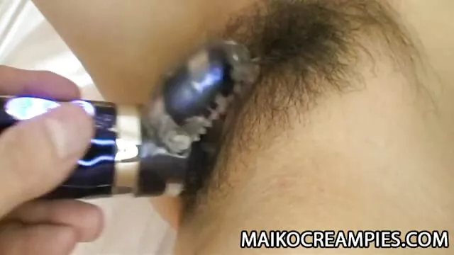 يبتسم فتاة احدث فيلم سكس اجنبي مع الديك جنيه صديقتها