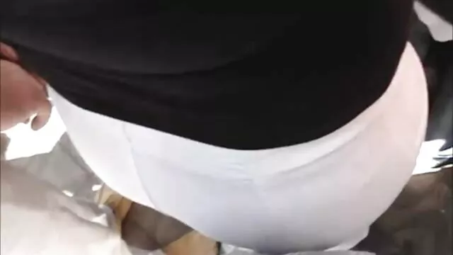 الفتاة تم تصويره على مسلسلات اجنبية اباحية الطريقة الحموية من قبل جبهة تحرير مورو الإسلامية النسيج على ساقيها