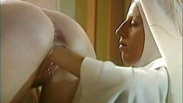 قديم مدرب أخت فتاة في سكس مواقع اجنبي مكتب
