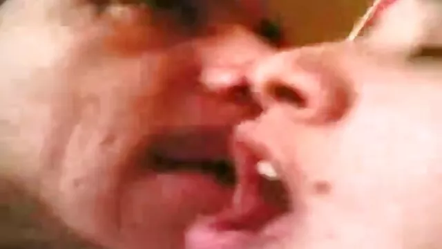 رجل استيقظت بلطف و افلام سكس اجنبية مترجمة اللعنة فتاة جميلة